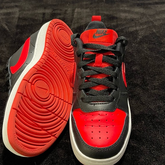 Nike Court Black and Red Sneakers - Picture 5 of 6